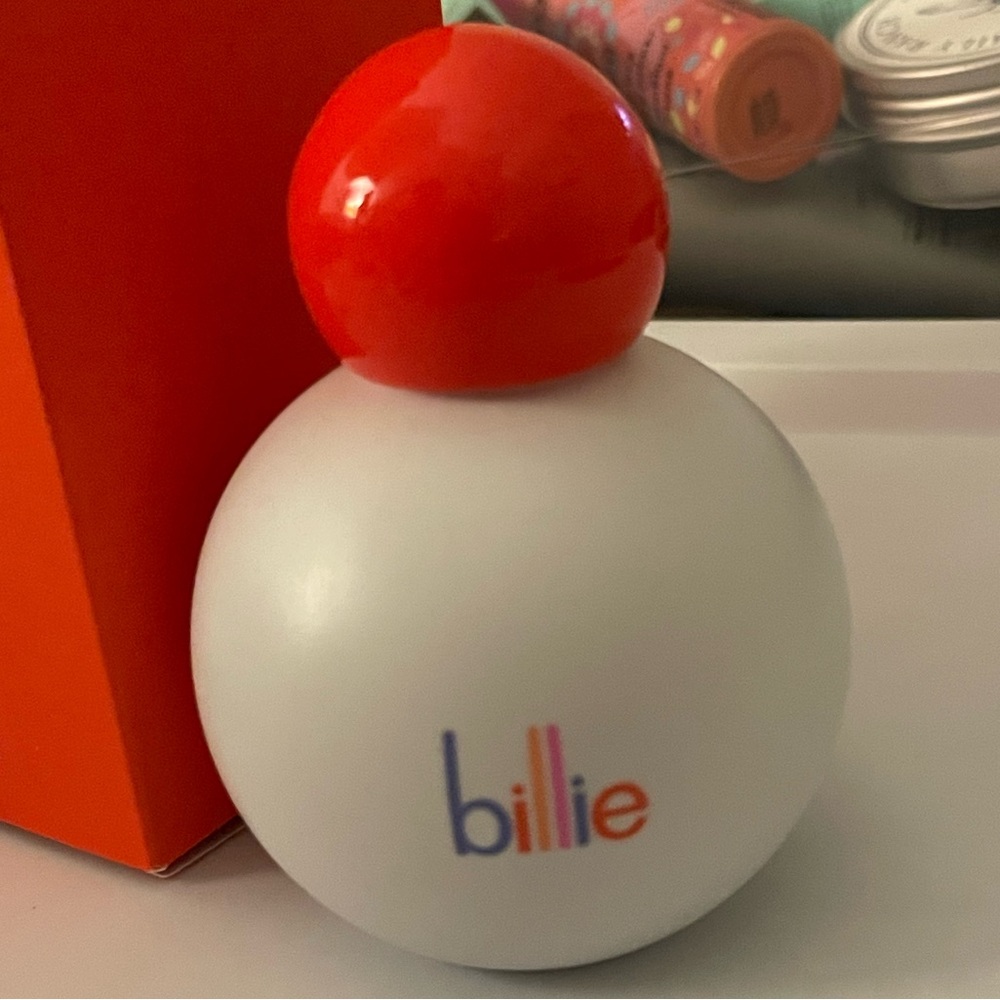 **FINAL PRICE** Billie Floof Non-Aerosol Dry Shampoo for Dark Hair